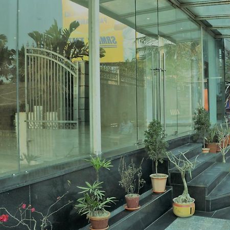 Kings Crown Salt Lake Kolkata Exterior photo