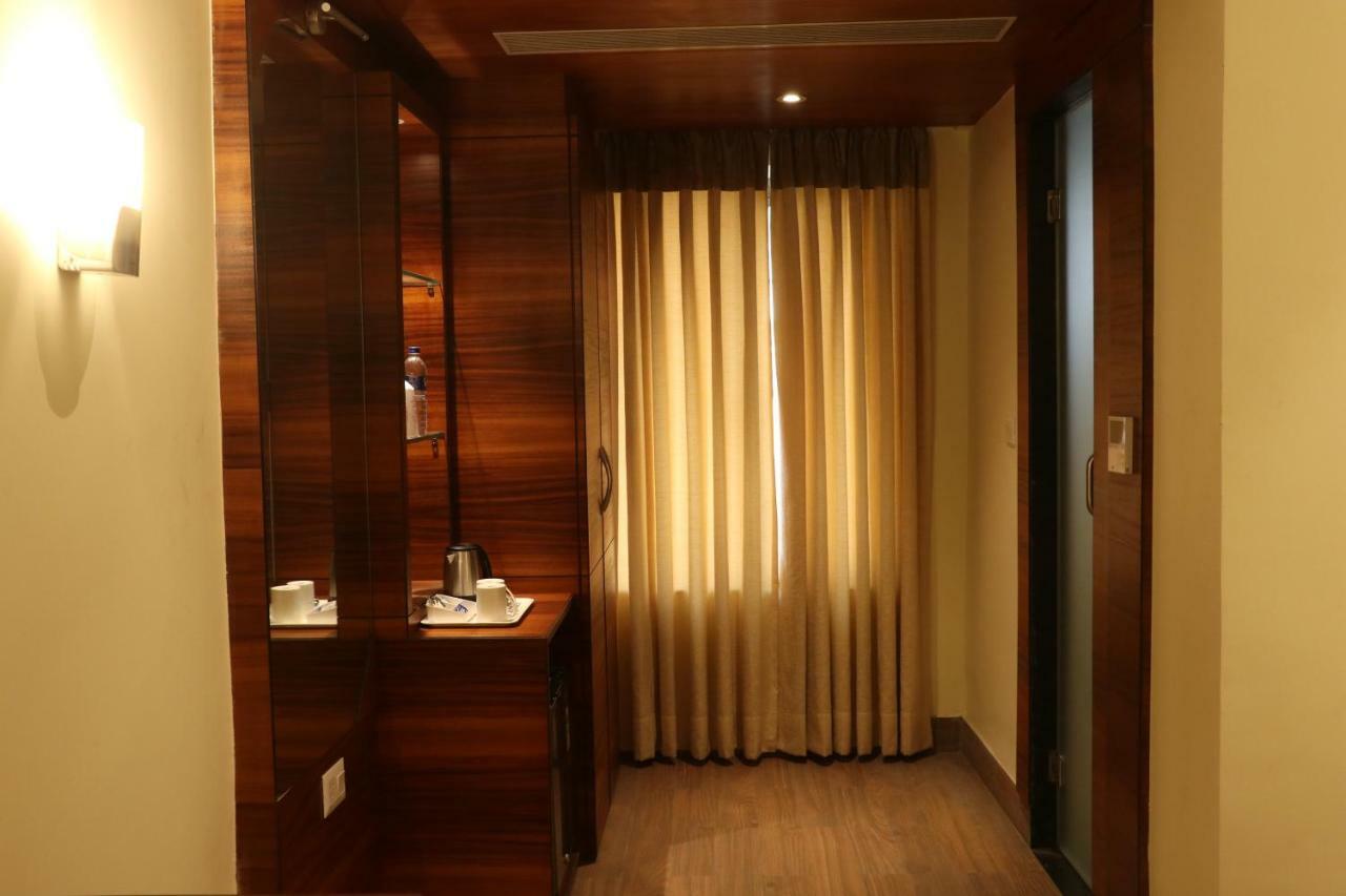 Kings Crown Salt Lake Kolkata Exterior photo